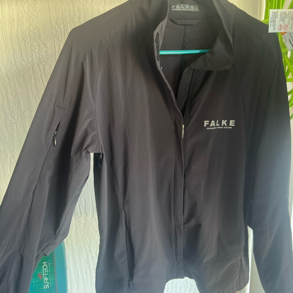 Falke Ergonomic Sport System Jacket in Black